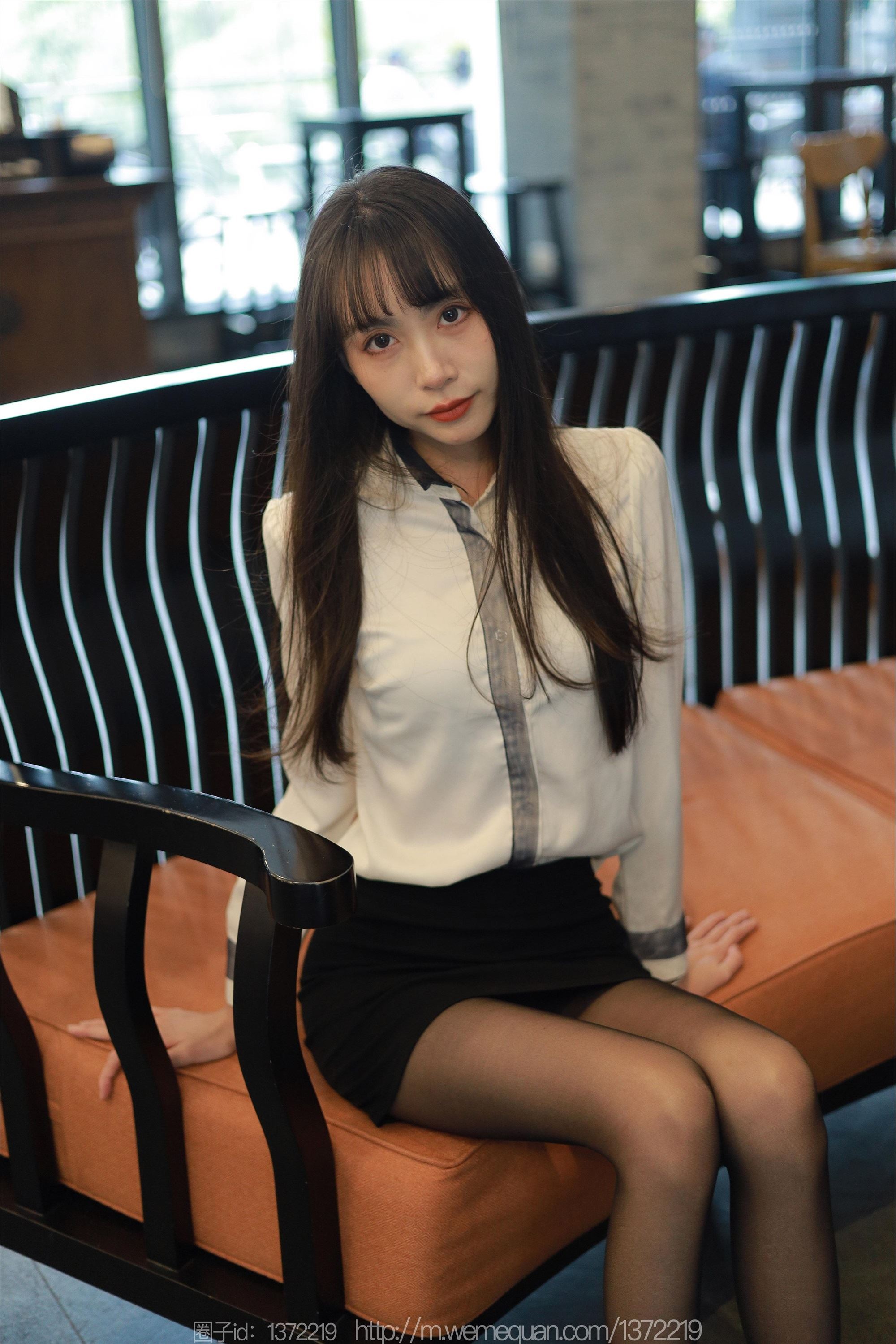 IESS异思趣向  2023.02.14 丝享家 1361 团团《美腿下午茶》